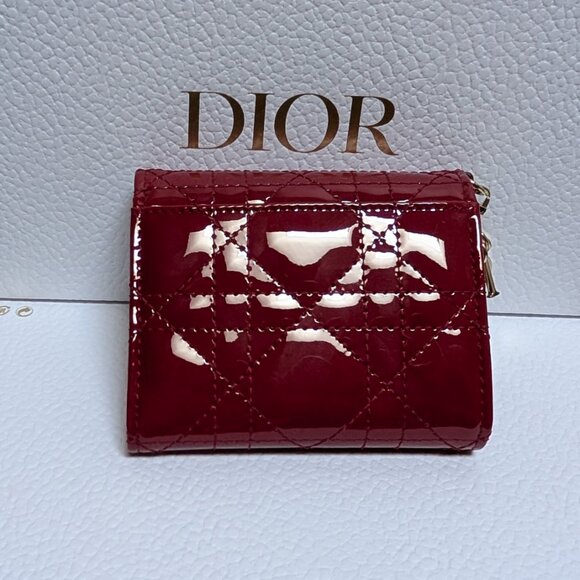 Lady Dior Medium Trifold Wallet - Picture 12 of 13